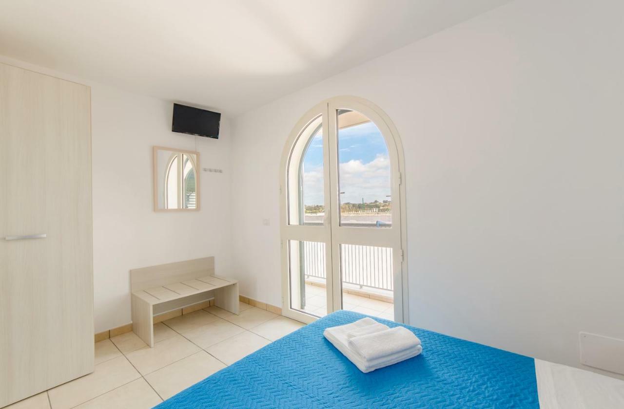 Casa Vacanze Dei Bacini ポルト・チェザーレオ エクステリア 写真